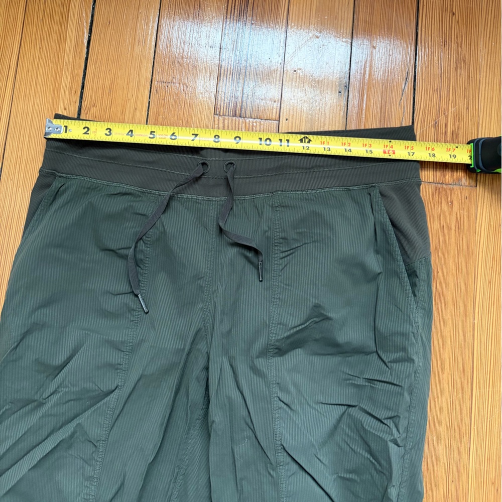 lululemon athletica Dance Studio Mid-Rise Jogger Size 12 - Picture 3 of 6